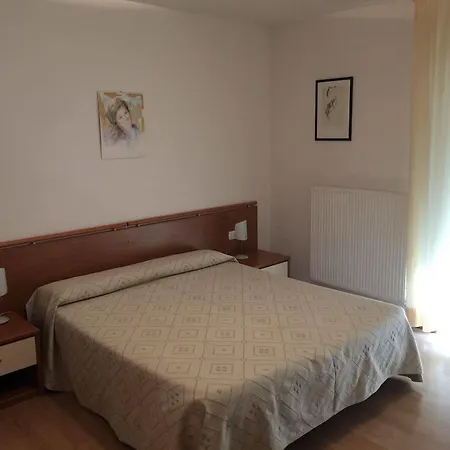 Отель Scarano